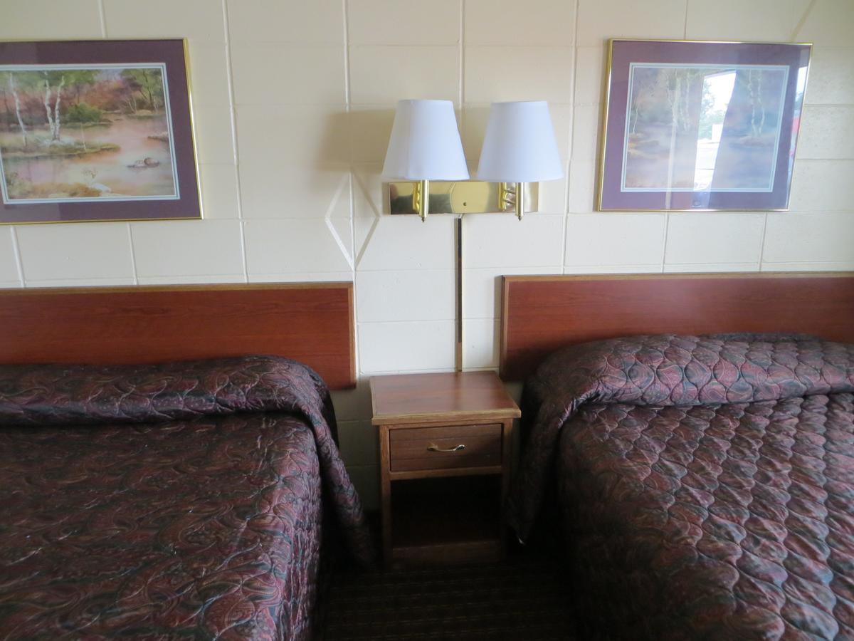 Deluxe Inn/Extended Stay - Council Bluffs Carter Lake Εξωτερικό φωτογραφία